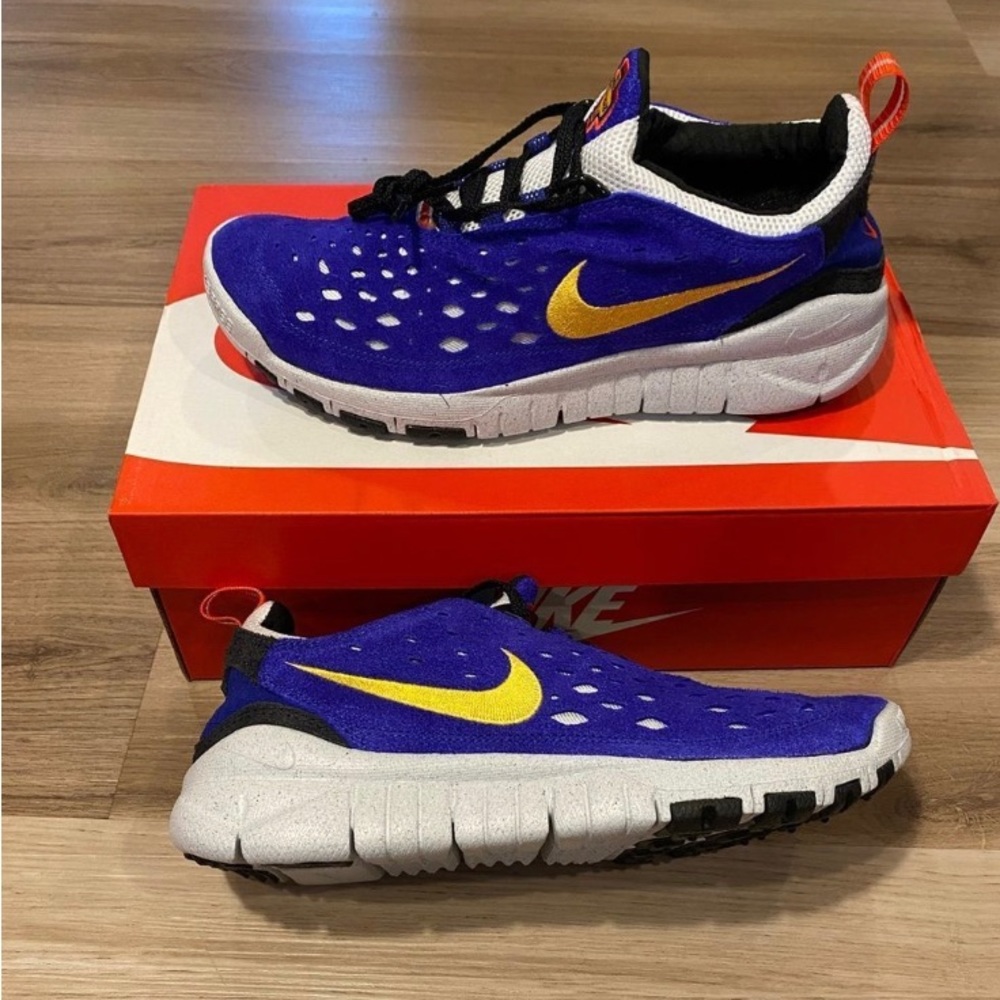 Nike Free Run Trail Concord Blue Running Shoes Mens Size 9.5 EUC worn twice.